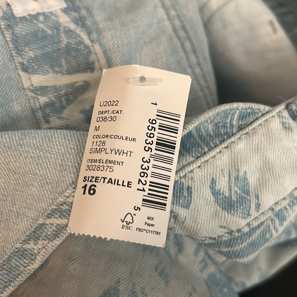 The Children’s place overall shorts. New. Size 16 - Picture 3 of 3